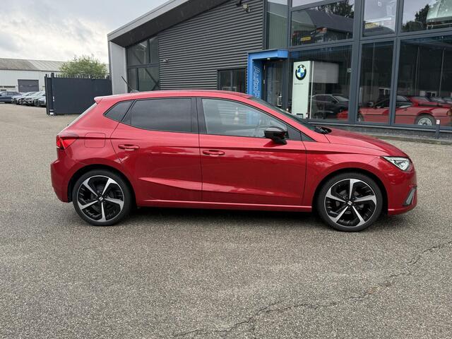 Seat IBIZA 1.0 EcoTSI FR 18 INCH PUK VELGEN| PARKEERSENSOREN| RIJKLAAR GELEVERD INCL. 12 MND BOVAG GARANTIE| ORIGINEEL NEDERLANDS GELEVERD NAP| FULL LED| CARPLAY