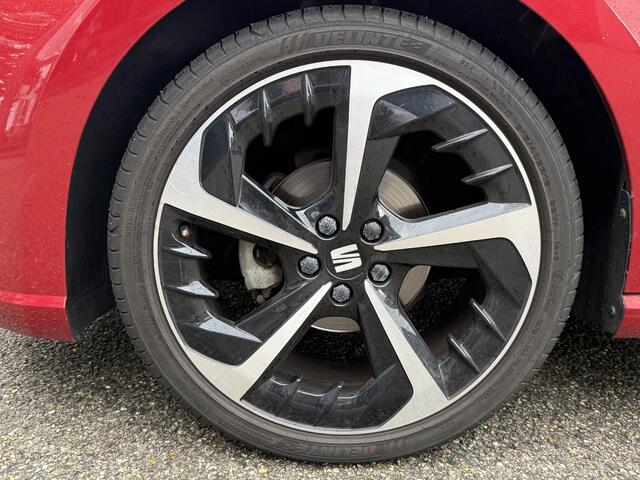 Seat IBIZA 1.0 EcoTSI FR 18 INCH PUK VELGEN| PARKEERSENSOREN| RIJKLAAR GELEVERD INCL. 12 MND BOVAG GARANTIE| ORIGINEEL NEDERLANDS GELEVERD NAP| FULL LED| CARPLAY