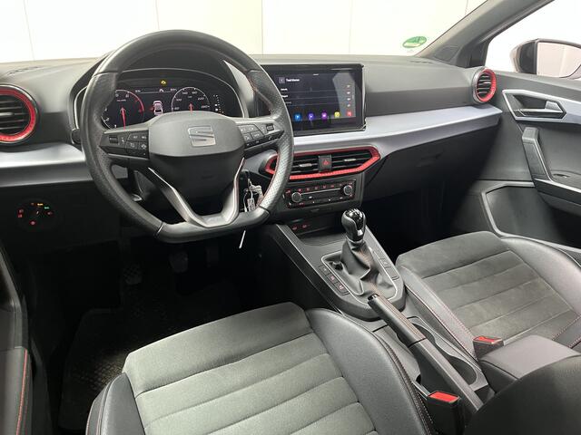 Seat IBIZA 1.0 TSI FR / PANODAK/ CRUISE/ ALCANTARA/ NAVI/ FULL LINK/ CLIMATE/ STOELVERWARMING/ DIGITAL DASH