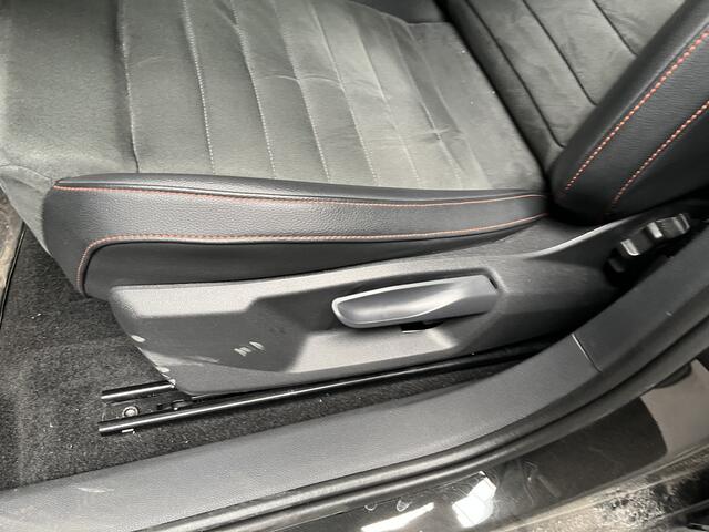 Seat IBIZA 1.0 TSI FR / PANODAK/ CRUISE/ ALCANTARA/ NAVI/ FULL LINK/ CLIMATE/ STOELVERWARMING/ DIGITAL DASH