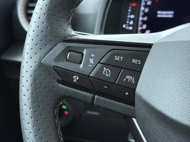 Seat IBIZA 1.0 EcoTSI FR Business Connect | 95 PK | Adaptive Cruise Control | Achteruitrijcamera | Dodehoek detectie | Keyless Entry | Kuipstoelen | Travel Assist | Climate control | Draadloze telefoonlader | LED verlichting | Sfeerverlichting | Stoelverwarming | Lichtmetalen velgen 18" | Parkeersensoren | Apple Carplay / Android Auto |
