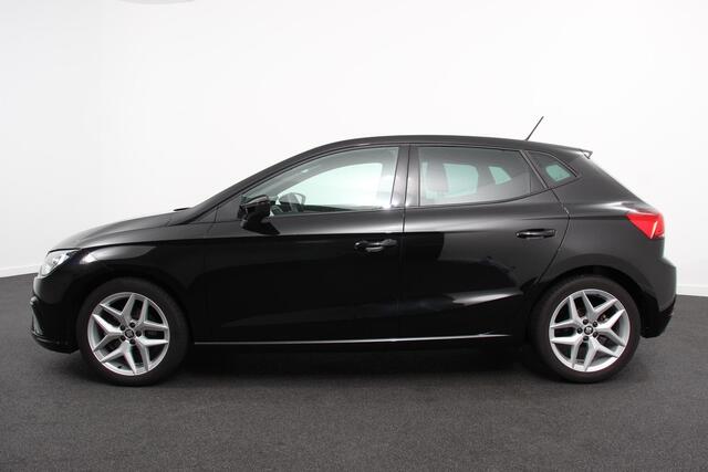Seat IBIZA 1.0 TSI DSG FR Cruise Control Front Assist Privacy Glass Stoelverwarming Apple Carplay/ Android Auto Led Lichtmetalen velgen