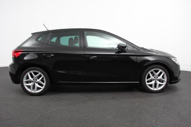 Seat IBIZA 1.0 TSI DSG FR Cruise Control Front Assist Privacy Glass Stoelverwarming Apple Carplay/ Android Auto Led Lichtmetalen velgen