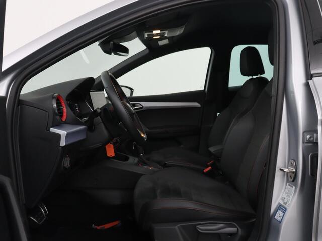Seat IBIZA 1.0 EcoTSI FR Business Intense | Leder/alcantara | Adaptive cruise | Stoelverwarming | Carplay | Camera | Park assist | Climate control | Virtueel dashboard | 17" velgen