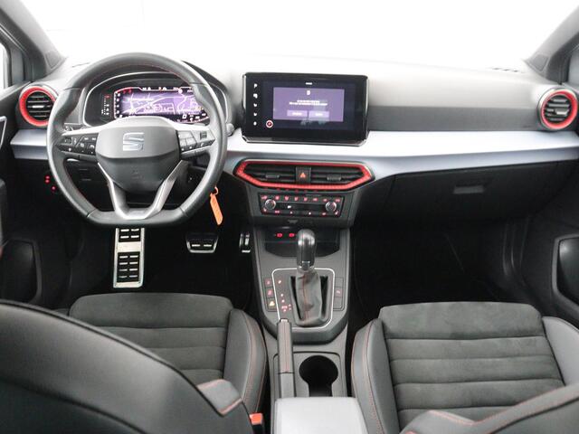 Seat IBIZA 1.0 EcoTSI FR Business Intense | Leder/alcantara | Adaptive cruise | Stoelverwarming | Carplay | Camera | Park assist | Climate control | Virtueel dashboard | 17" velgen
