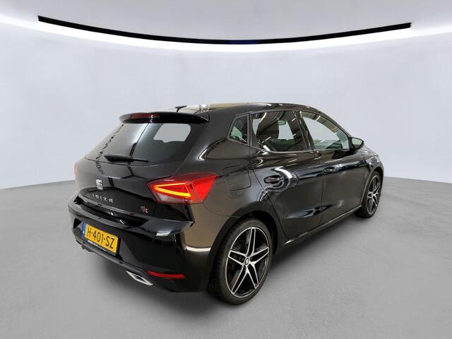 Seat IBIZA 1.0 TSI FR Business Intense / PARKEER SENSOREN V+A/ CAMERA/ CRUISE/ NAVI/ CLIMA/ 18'' LMV