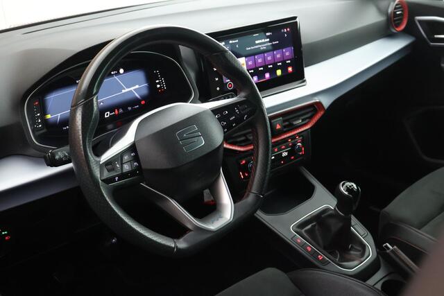 Seat IBIZA 1.0 EcoTSI 95pk FR Business Intense Stoelverwarming Camera Virtual Cockpit LED Navigatie