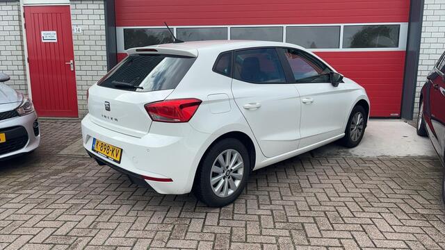 Seat IBIZA 1.0 TSI Style Business Intense CAMERA / CARPLAY / NAVI / CLIMA / PDC / BLUETOOTH / CRUISE / NL-AUTO