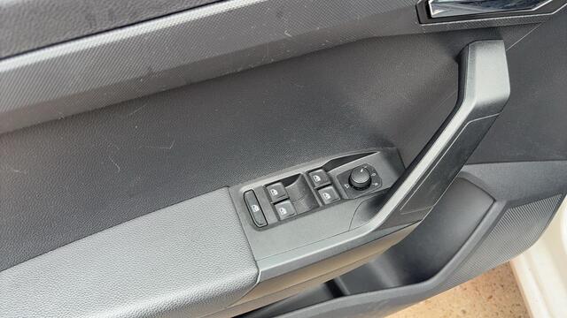 Seat IBIZA 1.0 TSI Style Business Intense CAMERA / CARPLAY / NAVI / CLIMA / PDC / BLUETOOTH / CRUISE / NL-AUTO