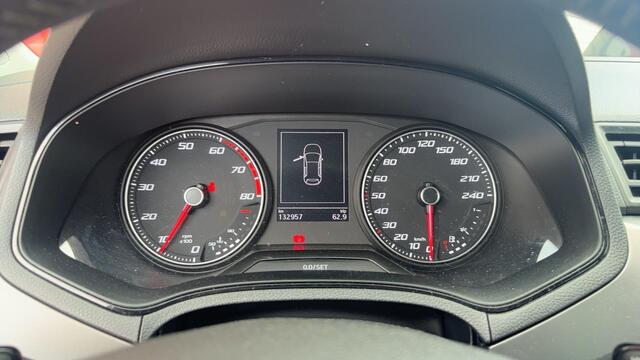 Seat IBIZA 1.0 TSI Style Business Intense CAMERA / CARPLAY / NAVI / CLIMA / PDC / BLUETOOTH / CRUISE / NL-AUTO