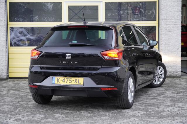 Seat IBIZA 1.0 TSI 5drs Style BJ2021 Lmv 15" | Pdc | Achteruitrijcamera | App-Connect | Navi | Climate control | Cruise control | Extra getint glas