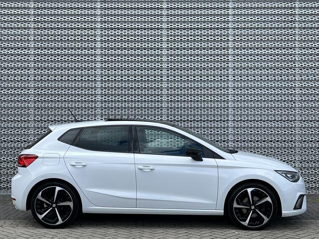 Seat IBIZA 1.0 TSI FR / Panoramadak / Digitale Cockpit / LED / Achteruitrijcamera / Stoelverwarming **