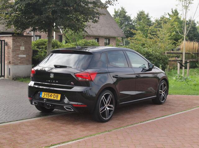 Seat IBIZA 1.0 TSI FR Business Intense | Camera | Apple Carplay | Trekhaak | Virtual Cockpit | NL-Auto |