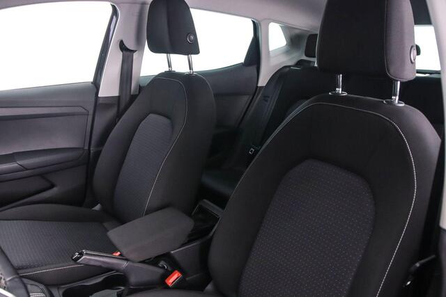 Seat IBIZA 1.0 EcoTSI Style Business Intense 95pk, Cruise control, Stoelverwarming, Parkeersensoren, Navigatie, App-connect, Climate control, LED koplampen, DAB-radio, Bluetooth