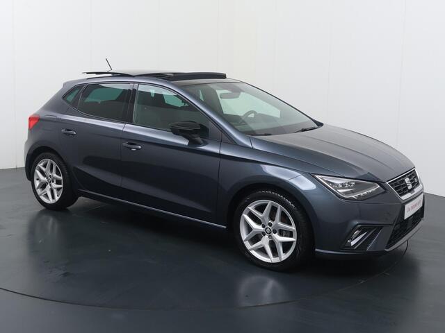 Seat IBIZA 1.0 TSI FR Business Intense | 116 PK | Achteruitrijcamera | Panoramadak | Cruise control | Climate control | LED verlichting | Draadloze telefoonlader | Navigatiesysteem | Parkeersensoren | Sfeerverlichting | Stoelverwarming | Apple Carplay / Android Auto |