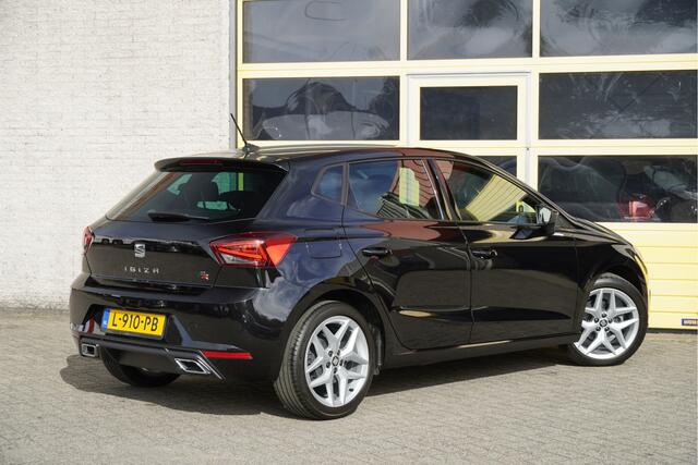 Seat IBIZA 1.0 TSI 5drs FR Business Intense BJ2021 Lmv 17" | Led | Pdc | Achteruitrijcamera | App-Connect | Navi | Sfeerverlichting | Climate control | Cruise control | Sportstoelen | Zwarte hemel | Extra getint glas