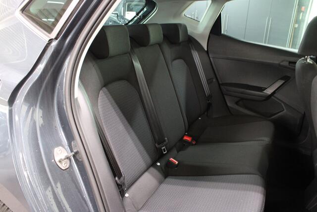 Seat IBIZA 1.0 EcoTSI Style Business Connect / Stoelverwarming / Carplay / Android auto / PDC voor + achter /