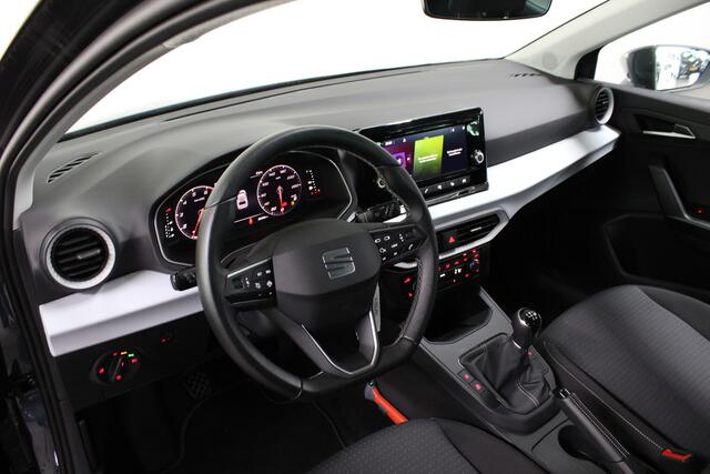 Seat IBIZA 1.0 EcoTSI Style Business Connect / Stoelverwarming / Carplay / Android auto / PDC voor + achter /