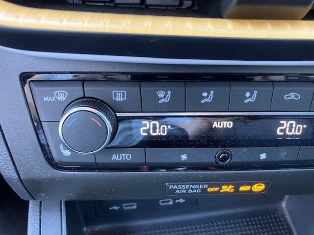 Seat IBIZA 1.0 TSI Style Business - camera - Navi/carplay/Android auto - stoelverwarming