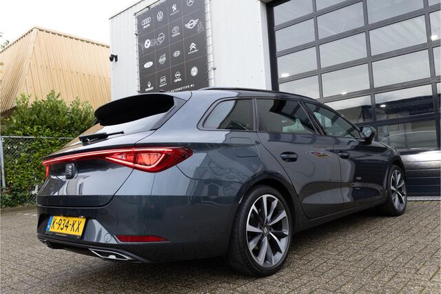 Seat LEON Sportstourer 1.5 eTSI FR Launch Edition ?NAV?Trekhaak?19inch?CAM