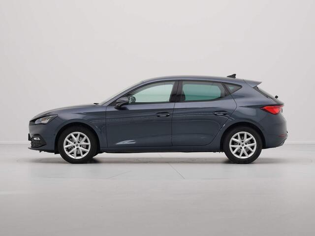 Seat LEON 1.0 TSI 110pk Style Business Intense Trekhaak Navigatie Camera Acc