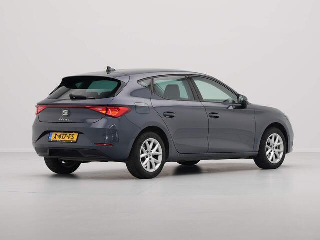 Seat LEON 1.0 TSI 110pk Style Business Intense Trekhaak Navigatie Camera Acc