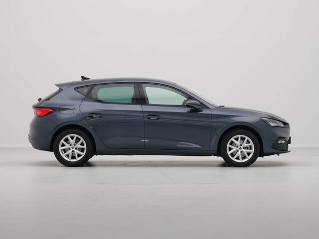 Seat LEON 1.0 TSI 110pk Style Business Intense Trekhaak Navigatie Camera Acc