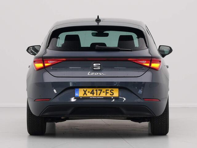 Seat LEON 1.0 TSI 110pk Style Business Intense Trekhaak Navigatie Camera Acc