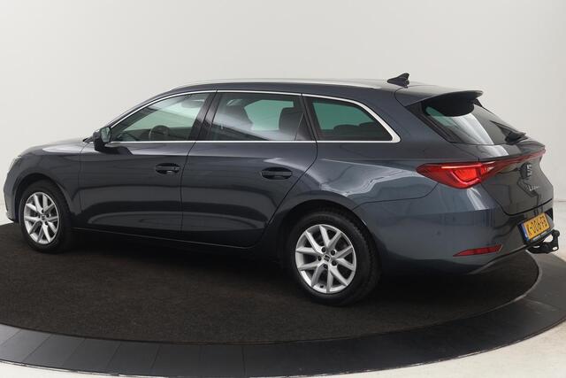 Seat LEON 1.5 eTSI Style Launch Edition | Trekhaak | Carplay | Adaptive cruise | Carplay | Navigatie | Park Assist | Climate control