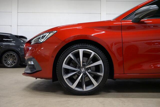 Seat LEON 1.5 eTSI FR * LED - Sfeer - 18" - Camera - Keyless - Dodehoek - App - DCC *