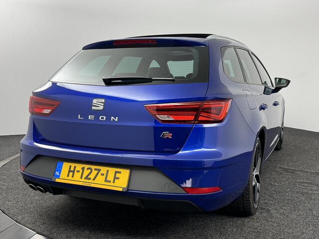 Seat LEON ST 1.5 TSI FR Ultimate Edition | Open Dak | Virtual Cockpit | Achteruitrijcamera |