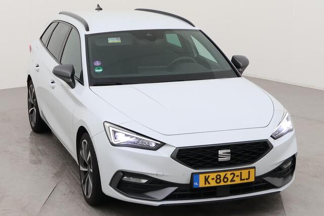 Seat LEON Sportstourer 1.5 TSI FR Launch Edition / LED / Camera / Navigatie / Parkeersensoren V+A / Lichtmetaal 18 inch / Elektrische achterklep /