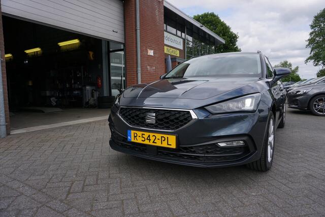 Seat LEON Sportstourer 1.0 TSI REFERENCE NOV 2022 ORIGINEEL NEDERLANDS DEALER ONDERHOUDEN ANDROID-APPLECARPLAY(NAVI) ECC AIRCO CRUISECONTROL LANE ASSIST BLUETOOTH LED LAMPEN 4X ELECTR.RAMEN/SPIEGELS