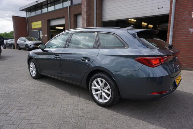 Seat LEON Sportstourer 1.0 TSI REFERENCE NOV 2022 ORIGINEEL NEDERLANDS DEALER ONDERHOUDEN ANDROID-APPLECARPLAY(NAVI) ECC AIRCO CRUISECONTROL LANE ASSIST BLUETOOTH LED LAMPEN 4X ELECTR.RAMEN/SPIEGELS