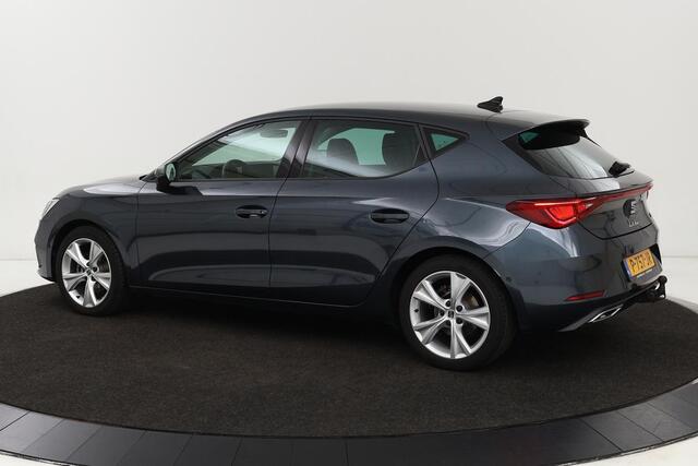Seat LEON 1.5 eTSI FR | Stoel & stuurverwarming | Trekhaak | Carplay | Navigatie | Adaptive cruise | Sportstoelen | Full LED