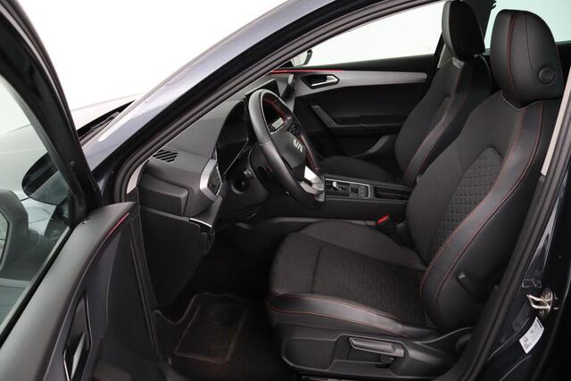 Seat LEON 1.5 eTSI FR | Stoel & stuurverwarming | Trekhaak | Carplay | Navigatie | Adaptive cruise | Sportstoelen | Full LED