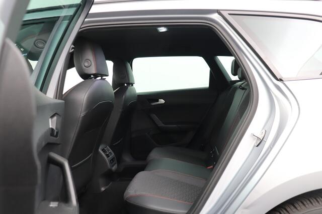 Seat LEON Sportstourer 1.5 eTSI FR Business Intense Carplay Adapt.Cruise LED