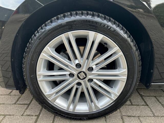 Seat LEON 1.5 TSI DSG XCELLENCE LEDEREN/CAMERA/TREKHAAK/NAVI/CARPLAY/