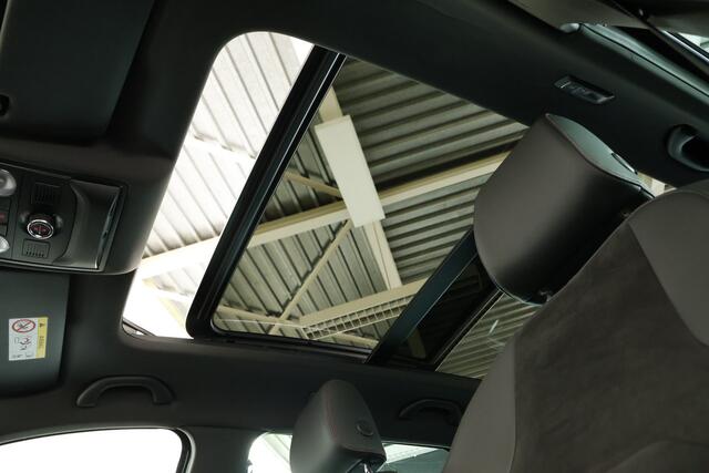Seat LEON ST 1.5 TSI FR Ultimate Edition / Opendak / LED / ACC / Cam / CarPlay