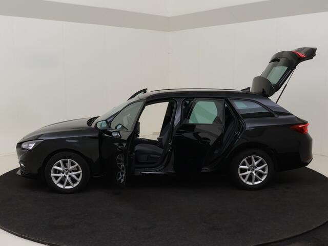 Seat LEON 1.0 eTSI Style | Cruise | Stuur/stoel verwarm. | Camera | Navi |