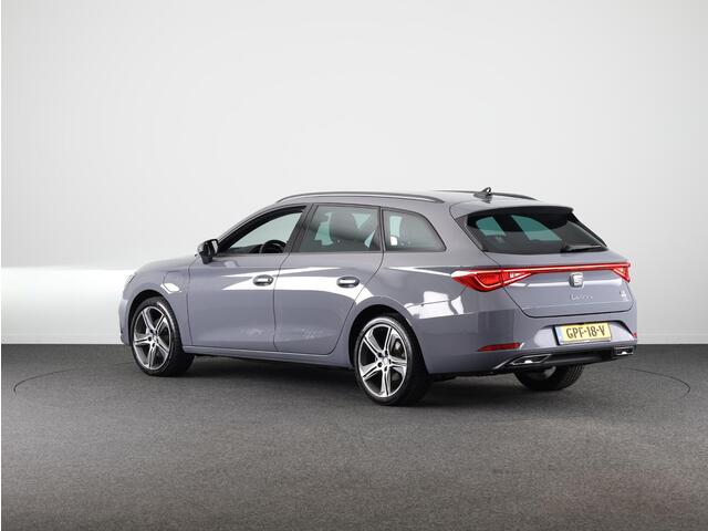 Seat LEON Sportstourer 1.5 TSI e-Hybrid FR PHEV First Edition 204pk Plug in Hybrid | Trekhaak | 18 inch lichtmetalen velgen | Verwarmbare voorstoelen
