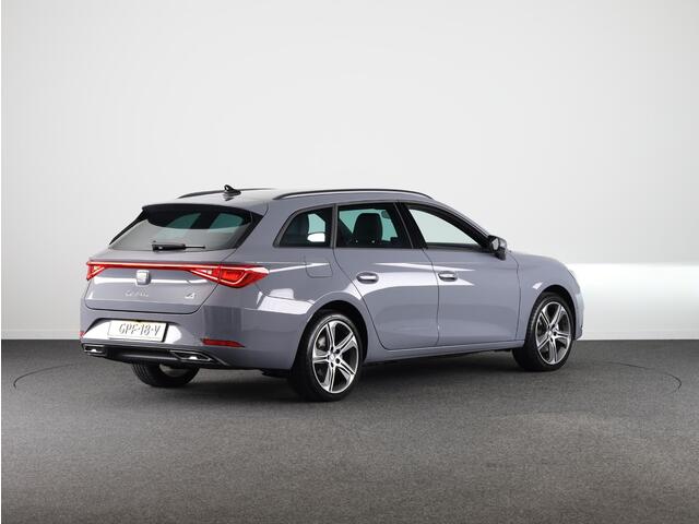 Seat LEON Sportstourer 1.5 TSI e-Hybrid FR PHEV First Edition 204pk Plug in Hybrid | Trekhaak | 18 inch lichtmetalen velgen | Verwarmbare voorstoelen
