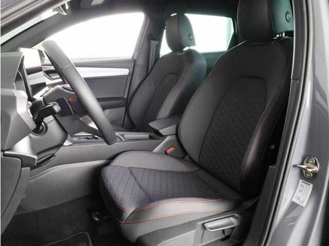 Seat LEON Sportstourer 1.5 TSI e-Hybrid FR PHEV First Edition 204pk Plug in Hybrid | Trekhaak | 18 inch lichtmetalen velgen | Verwarmbare voorstoelen