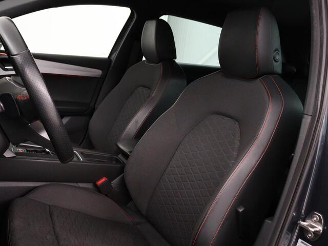 Seat LEON 1.4 TSI eHybrid PHEV FR | Trekhaak | Carplay | Full LED | Navigatie | Sportstoelen | Climate control | Parkeerhulp | Cruise control