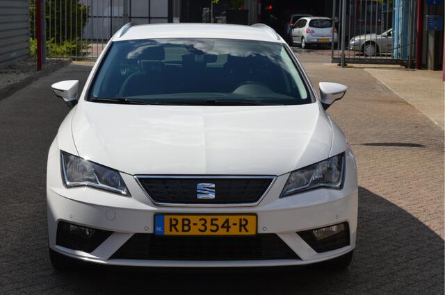 Seat LEON ST 1.0 EcoTSI Style Business Intense O.a: Carplay, Navi, Clima, Cruise, PDC, DAB, Etc. All-in prijs!