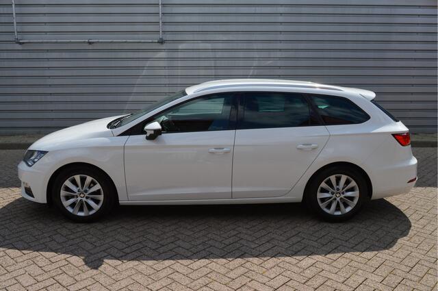 Seat LEON ST 1.0 EcoTSI Style Business Intense O.a: Carplay, Navi, Clima, Cruise, PDC, DAB, Etc. All-in prijs!