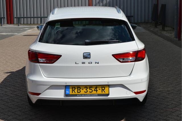 Seat LEON ST 1.0 EcoTSI Style Business Intense O.a: Carplay, Navi, Clima, Cruise, PDC, DAB, Etc. All-in prijs!