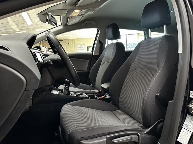 Seat LEON ST 1.0 EcoTSI Style Business Intense NAVI/ Cruise/ Clima/ Keyless/ LMV''16/ Apple+Android/ Bluetooth/ Lane Asssist/ Diml. Auto/ Dagrijverlichting LED/ Grootlicht Assistent/ PDC V+A/ Regensensor/ Elek.Pakket.