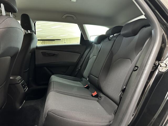 Seat LEON ST 1.0 EcoTSI Style Business Intense NAVI/ Cruise/ Clima/ Keyless/ LMV''16/ Apple+Android/ Bluetooth/ Lane Asssist/ Diml. Auto/ Dagrijverlichting LED/ Grootlicht Assistent/ PDC V+A/ Regensensor/ Elek.Pakket.