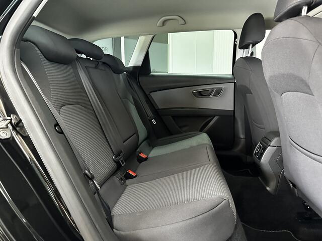 Seat LEON ST 1.0 EcoTSI Style Business Intense NAVI/ Cruise/ Clima/ Keyless/ LMV''16/ Apple+Android/ Bluetooth/ Lane Asssist/ Diml. Auto/ Dagrijverlichting LED/ Grootlicht Assistent/ PDC V+A/ Regensensor/ Elek.Pakket.